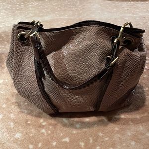 YANY metallic leather shoulder bag, very new!
